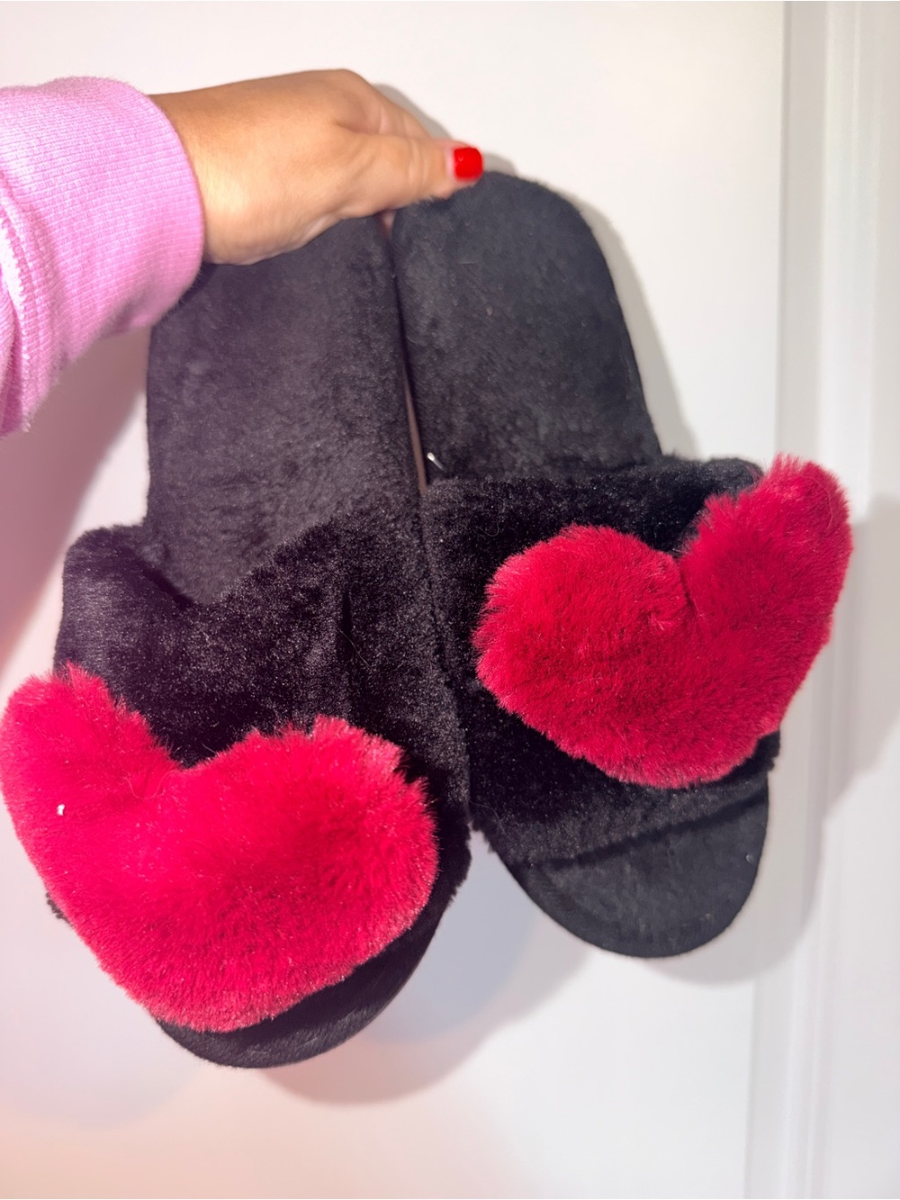 Plush Heart Slide Slippers Black with Red Heart, Black/Red, US 7.5-8 - Picture 2 of 5